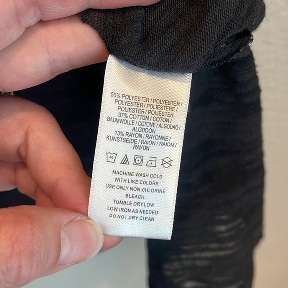 Free People We the Free Jordan Burnout Tee Shirt Oversized Boho V Neck Concert - Picture 9 of 9